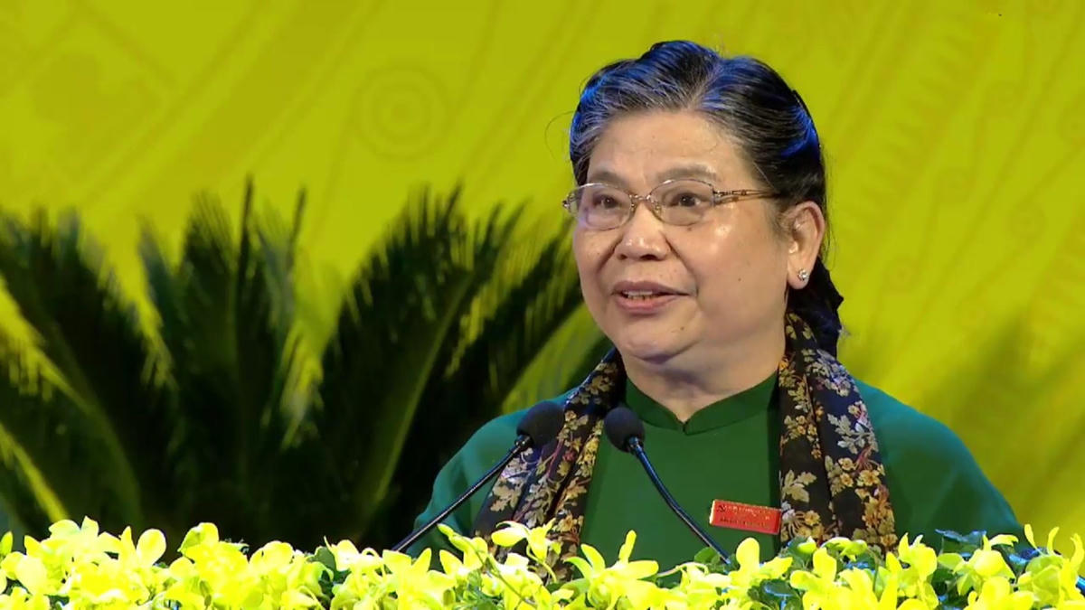 Bà Tòng Thị Phóng phát biểu chỉ đạo Đại hội.