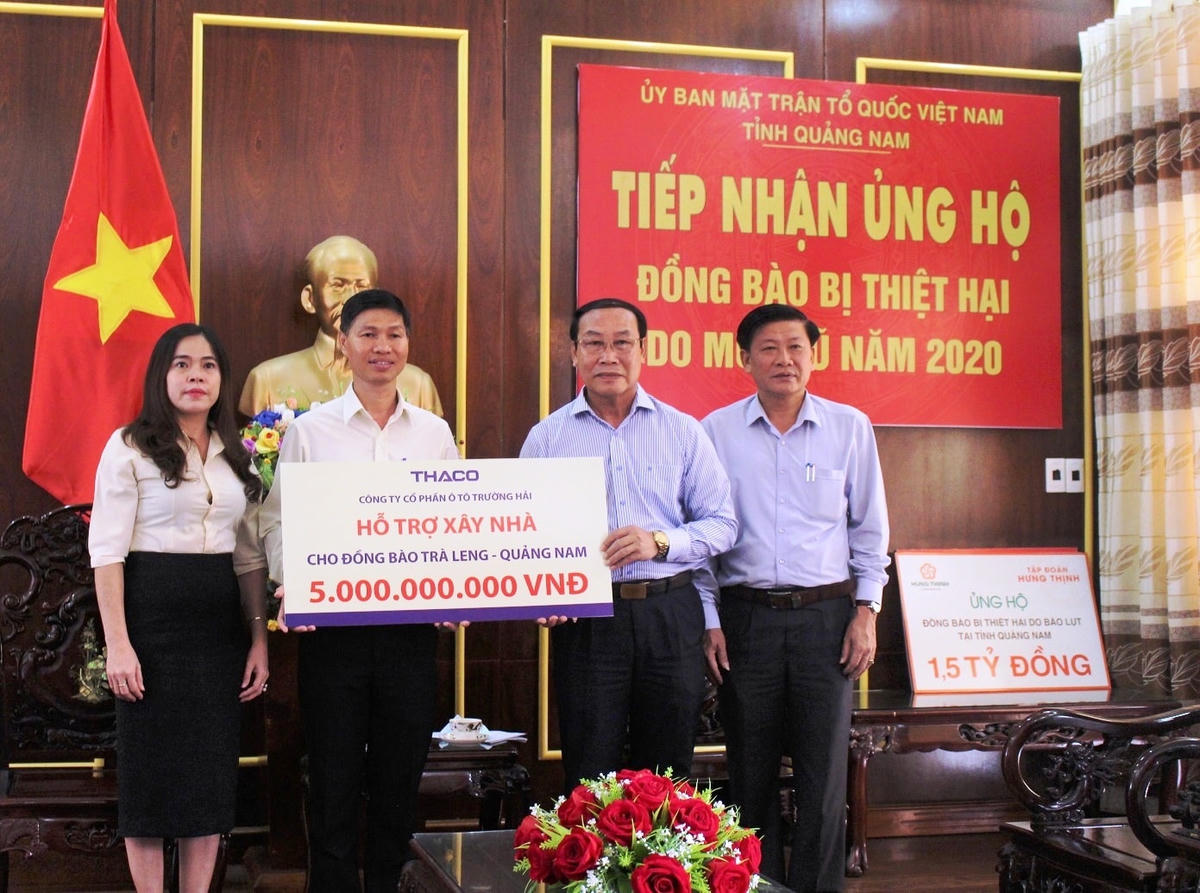 Mặt trận tỉnh Quảng Nam tiếp nhận 5 tỷ đồng xây nhà cho bà con Trà Leng.