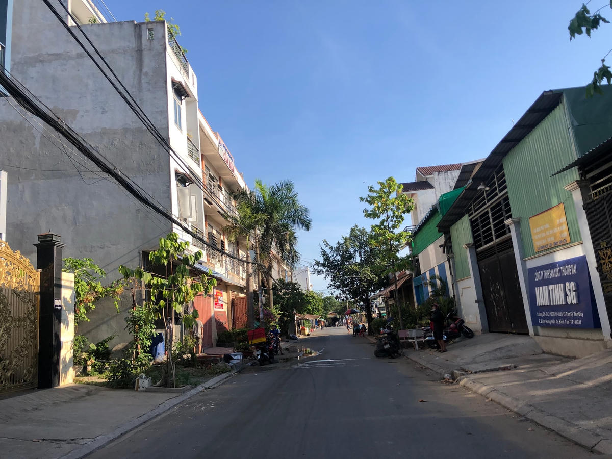 Dự án Nhà phố, chợ Bình Hưng Hòa được Công ty Mai Lành chuyển nhượng cho các cá nhân xây nhà ở, kinh doanh.