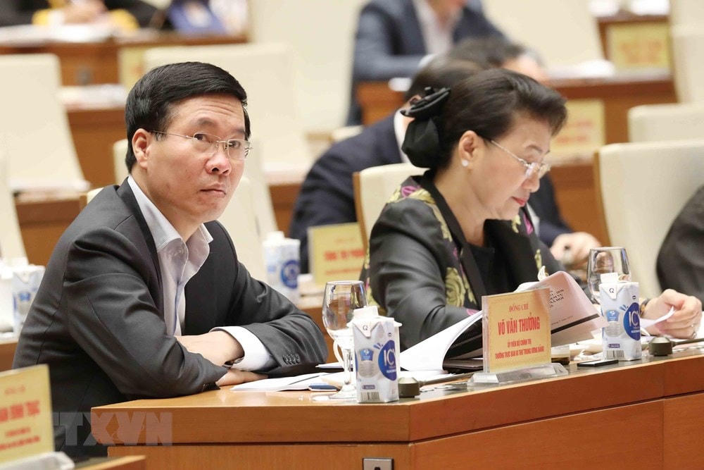 Ông Võ Văn Thưởng, Ủy viên Bộ Chính trị, Thường trực Ban Bí thư và Chủ tịch Quốc hội Nguyễn Thị Kim Ngân dự hội nghị. (Ảnh: Phương Hoa/TTXVN).