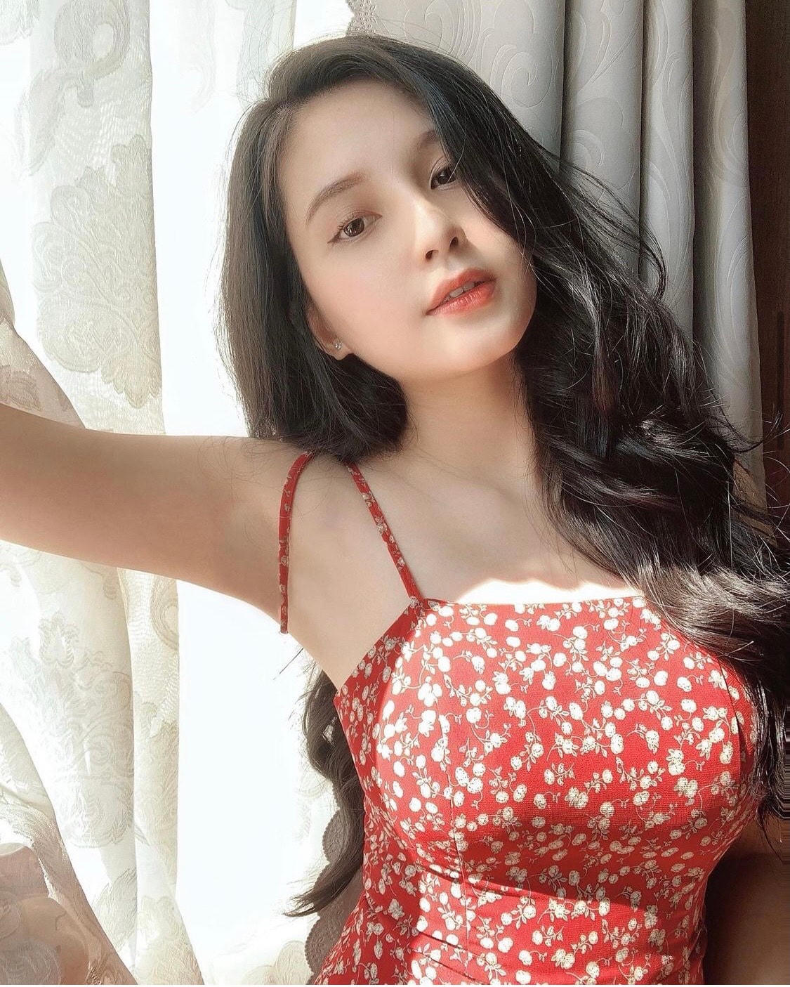 Ngoài ra, Thiên An còn gây bức xúc khi yêu cầu fan phải có CMND, hộ khẩu, giấy khai sinh, thẻ học sinh/ sinh viên mới được tham gia vào nhóm trở thành fan của Jack. Lý giải cho điều này, Thiên An cho rằng việc đòi hỏi fan cung cấp giấy tờ là vì vấn đề "an ninh". Tuy nhiên, nhiều khán giả nghĩ cô nàng chảnh chọe, yêu sách.