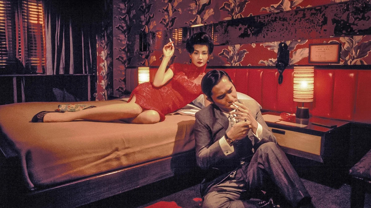 Lương Triều Vỹ đóng vai chính trong phim ‘Tâm trạng khi yêu’ năm 2000, cùng với Trương Mạn Ngọc. Ảnh: Handout.