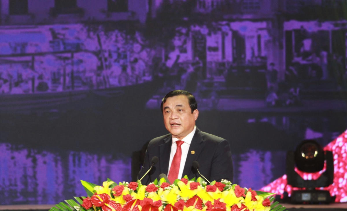 Ông Phan Việt Cường, Bí thư Tỉnh ủy Quảng Nam đọc diễn văn kỷ niệm.