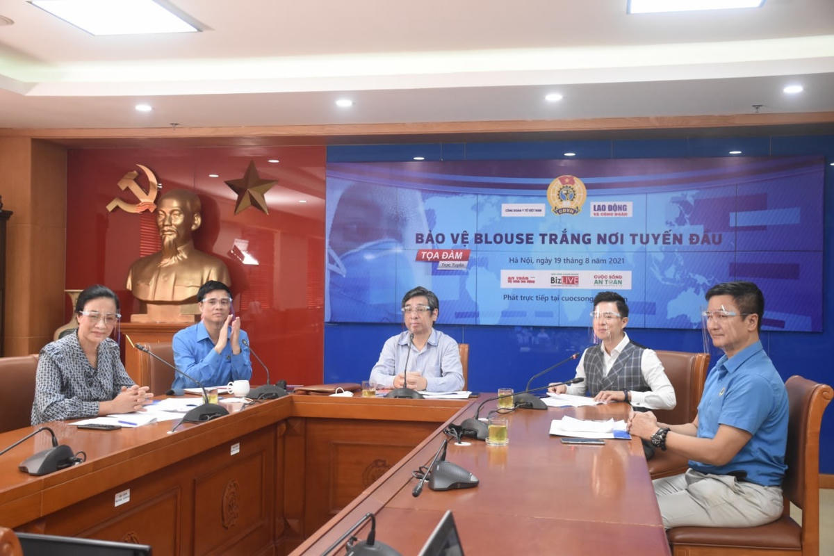 Quang cảnh buổi tọa đàm.