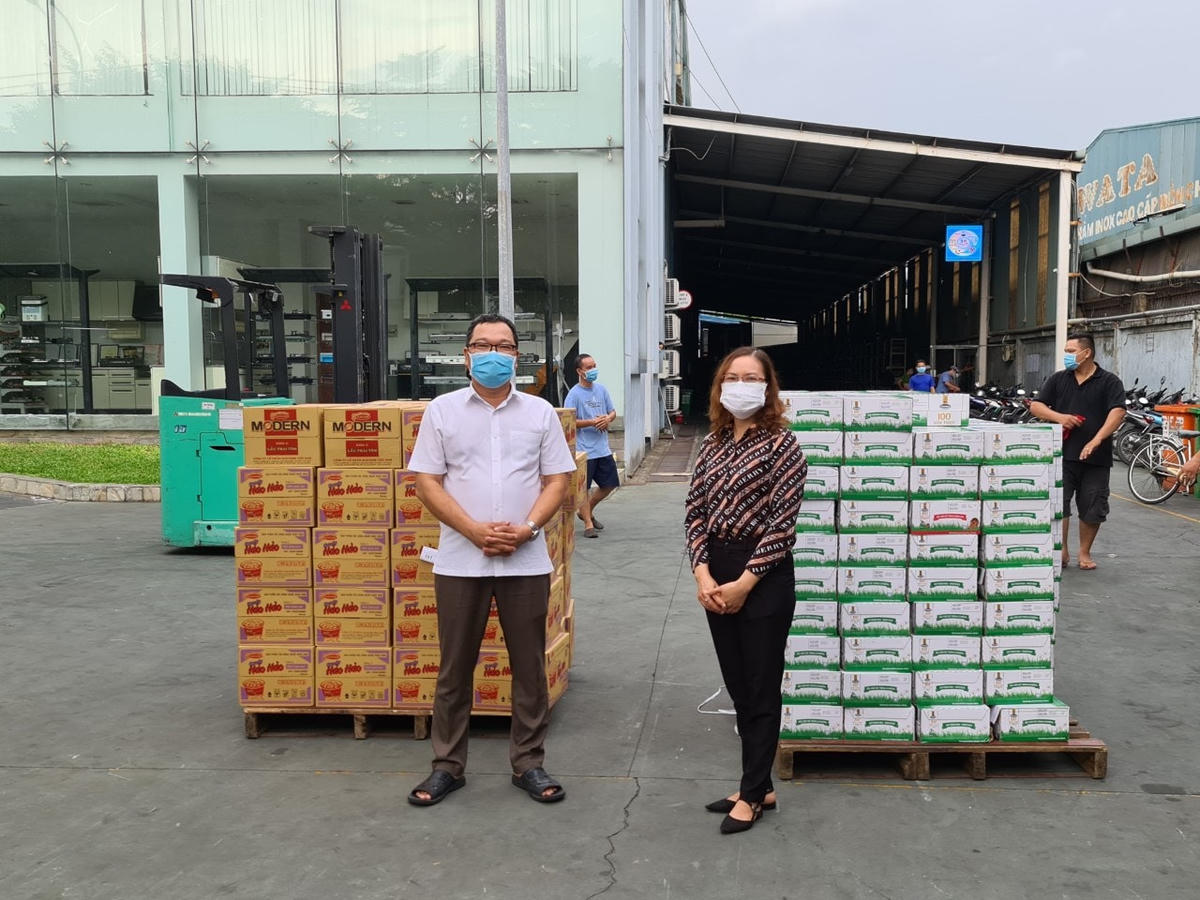 Hàng hóa hỗ trợ, công nhân bị cách ly còn được chi trả chế độ theo quy định.