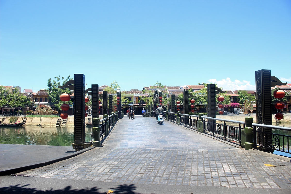 Hội An ngừng đóng khách du lịch, tập trung chống dịch Covid-19.
