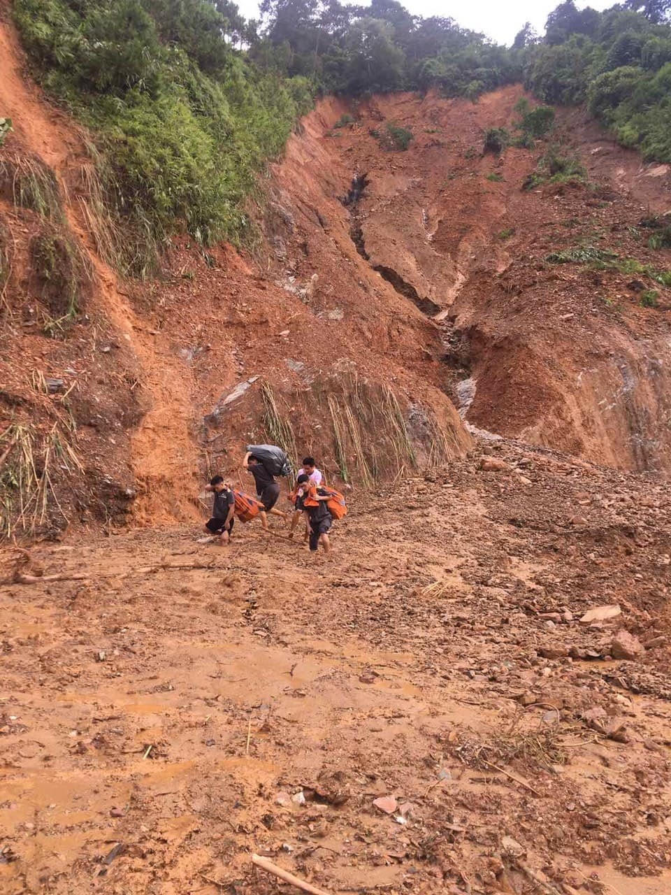 Đợt mưa lũ ngày 20, 21/7 gây sạt lở nghiêm trọng ở Hà Giang. Ảnh: Bảo Châu.