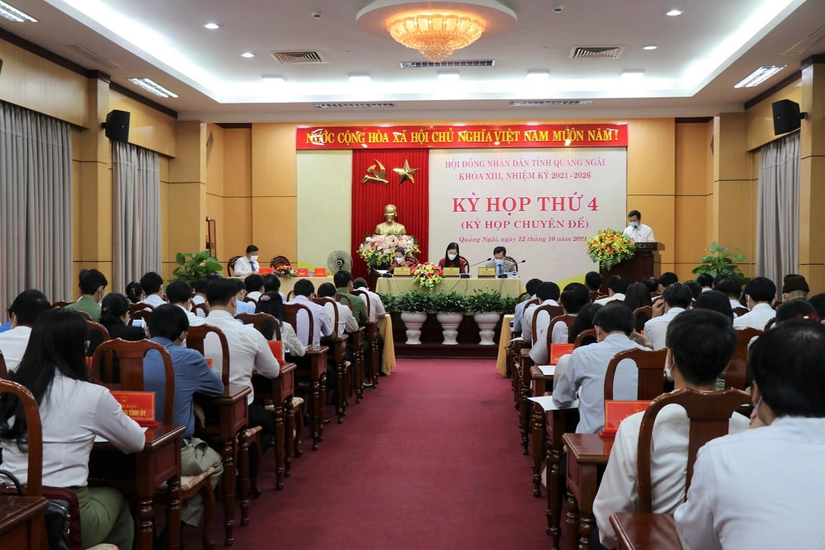 Quang cảnh khai mạc HĐND tỉnh Quảng Ngãi, khóa XIII.