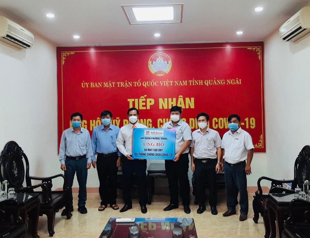 Tiếp nhận 50 máy tạo Oxy từ Tập đoàn Phương Trang .