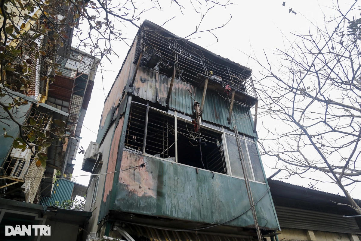 Khu vực xảy ra vụ hỏa hoạn là nơi sinh sống của 2 vợ chồng già và 2 cháu nhỏ (Ảnh: Trần Thanh).