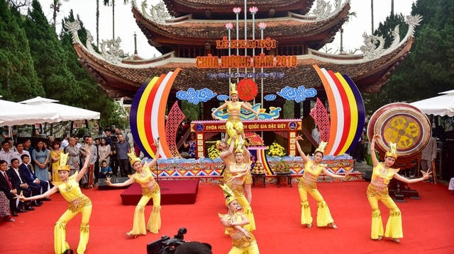 Lễ khai hội Chùa Hương năm 2019.  