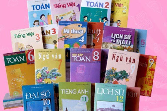 Biên soạn sách giáo khoa: Bao giờ mới hết ‘gà nhà đá nhau’?