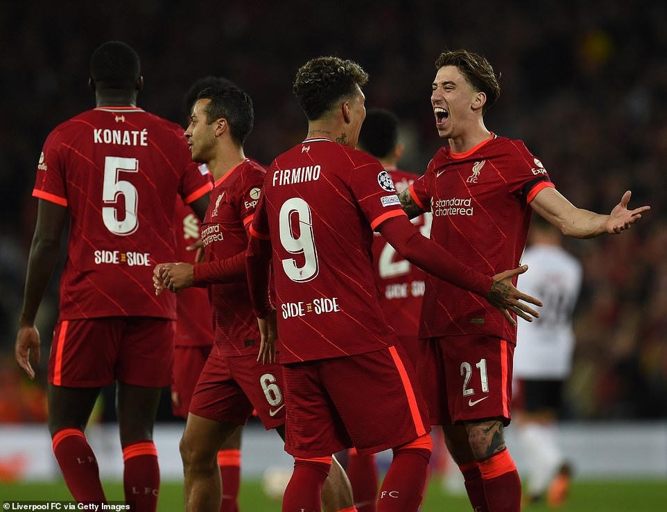 Hàng công của Liverpool thi đấu thăng hoa (ảnh: Getty).