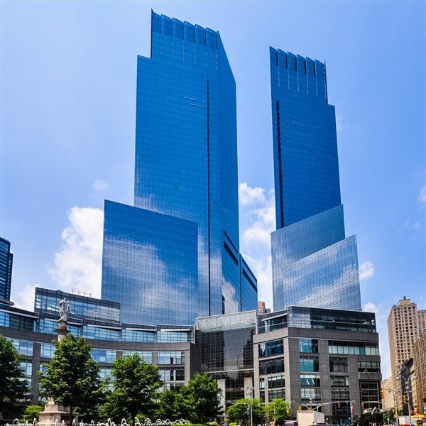 Tòa tháp Time Warner Center ở Manhattan . Ảnh Shutterstock.