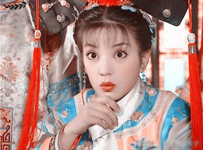  Tiểu Yến Tử trong Hoàn Châu Cách Cách là vai diễn để lại nhiều tiếng vang lớn trong sự nghiệp diễn xuất của Triệu Vy. 