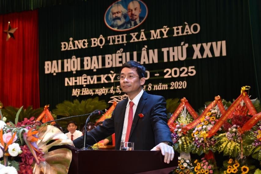 Ông Nguyễn Duy hưng, Phó Bí thư thường trực tỉnh ủy Hưng yên phát biểu.