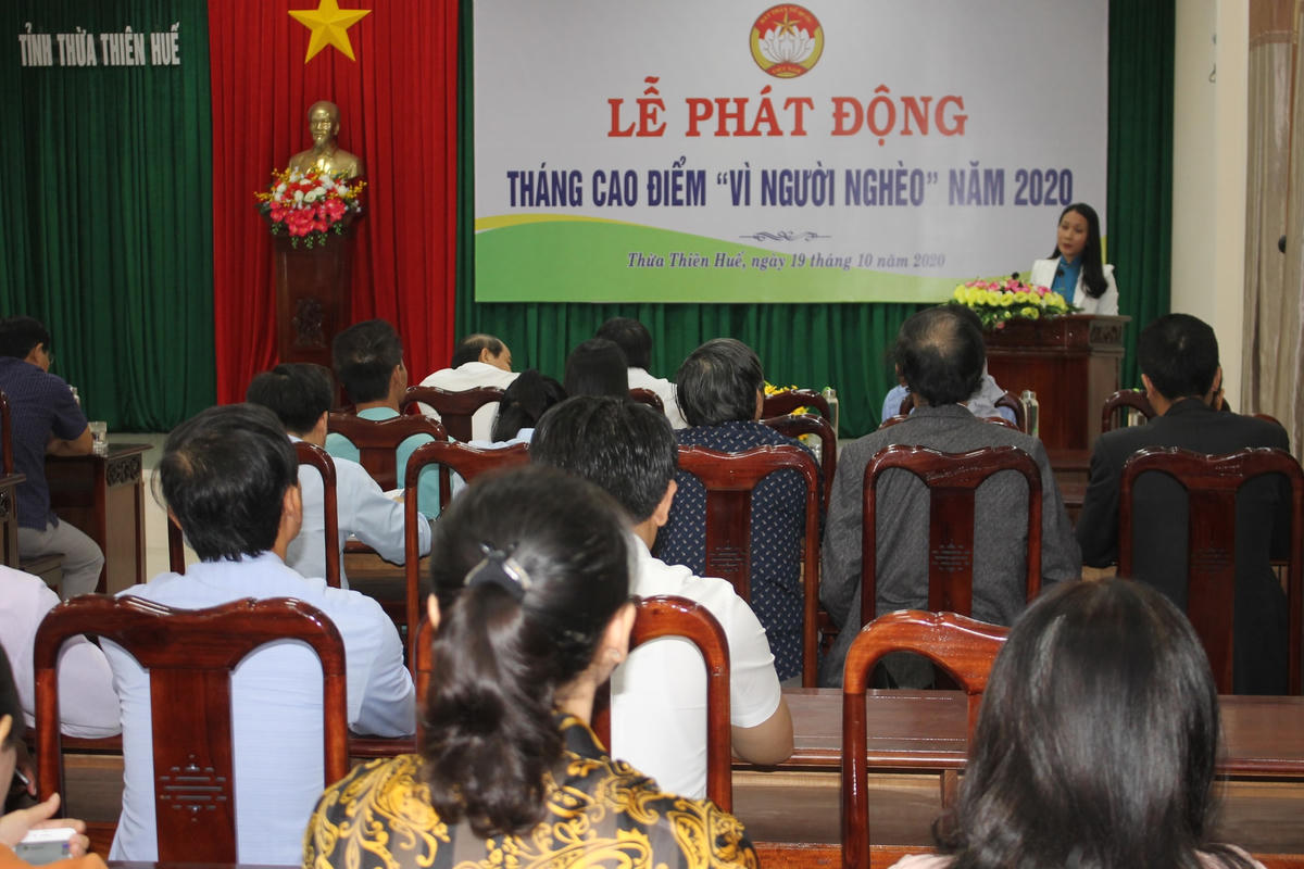 Quang cảnh lễ phát động.