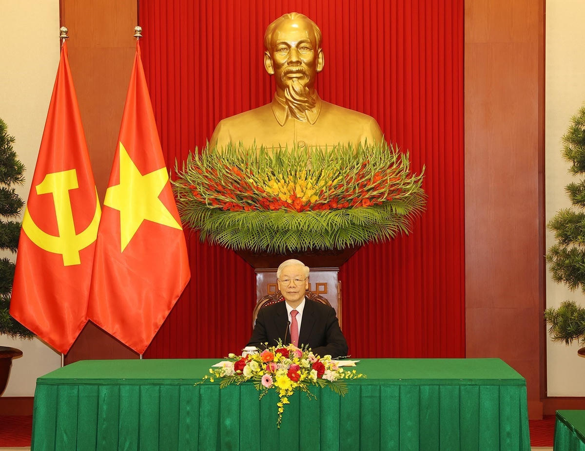 Tại Trụ sở Trung ương Đảng, Tổng Bí thư Nguyễn Phú Trọng điện đàm với Tổng Bí thư, Chủ tịch nước Trung Quốc Tập Cận Bình.