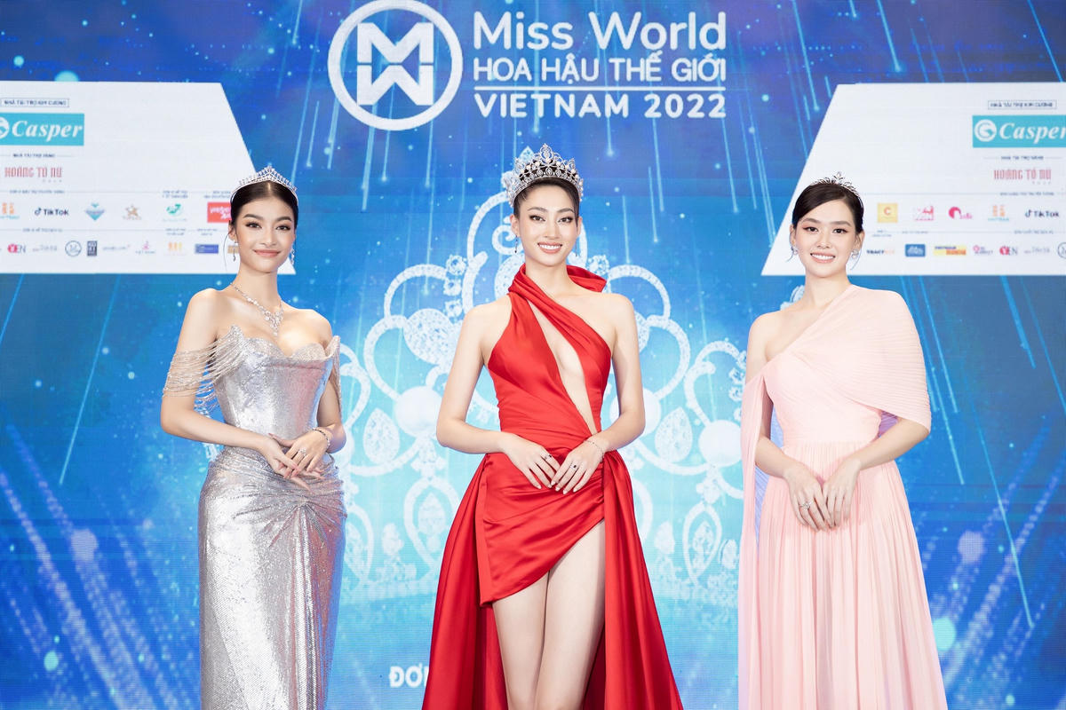 Minh Hằng, Lệ Quyên cùng với Hoa hậu Hà Kiều Anh (phó trưởng BGK), Hoa hậu Việt Nam 2018 Trần Tiểu Vy, Hoa hậu Thế giới Việt Nam 2019 Lương Thùy Linh ngồi ghế giám khảo Miss World 2022.