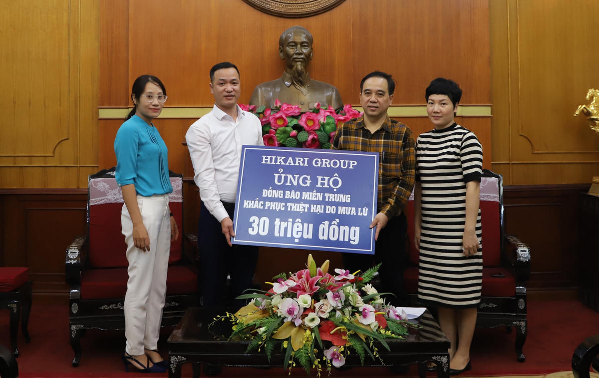 Tiếp nhận ủng hộ từ Hikari Group.