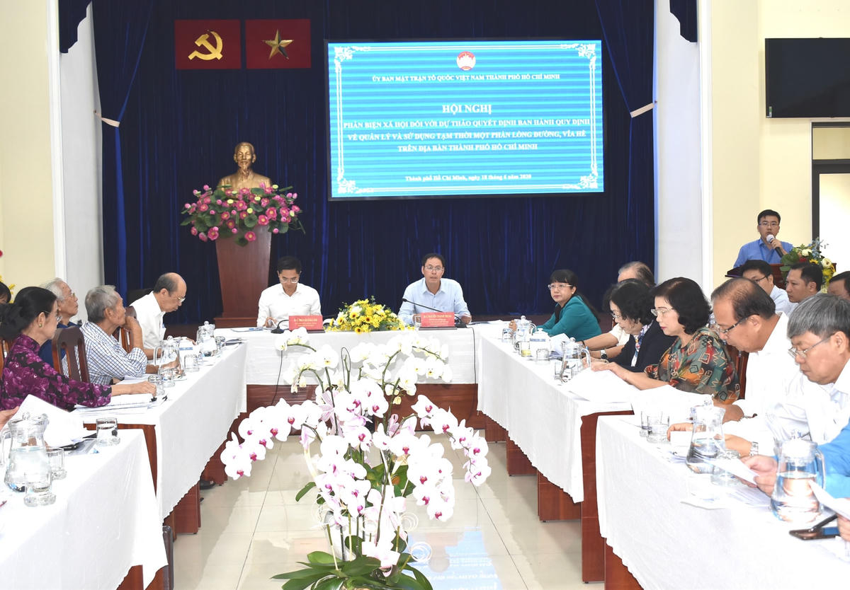 Quang cảnh hội nghị.