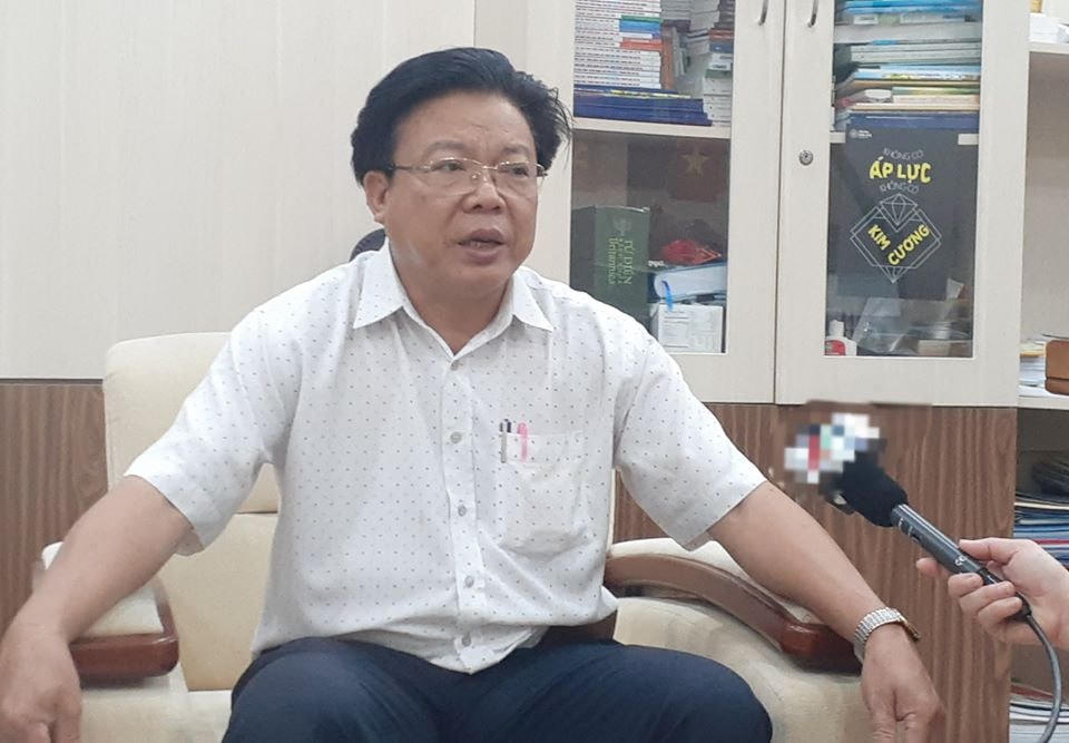 Ông Hà Thanh Quốc, Giám đốc Sở GD&ĐT tỉnh Quảng Nam trả lời báo chí.