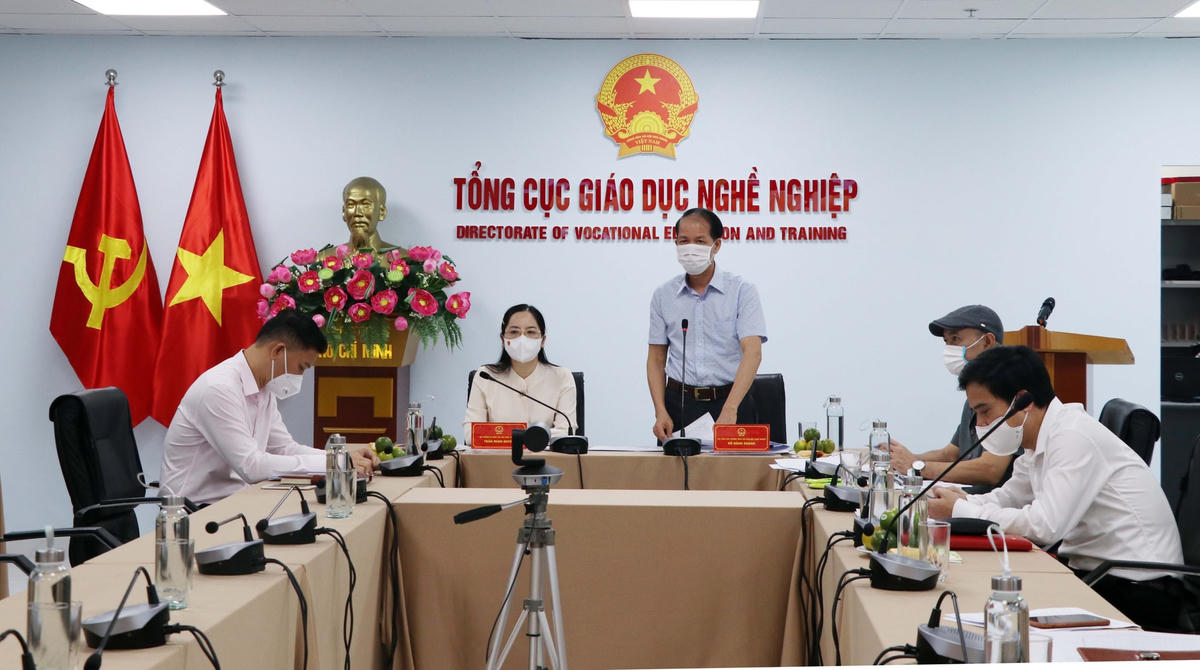 Họp Hội đồng xét chọn HSSV nghề tiêu biểu năm 2021 vào sáng 15/9 tại Tổng cục GDNN.