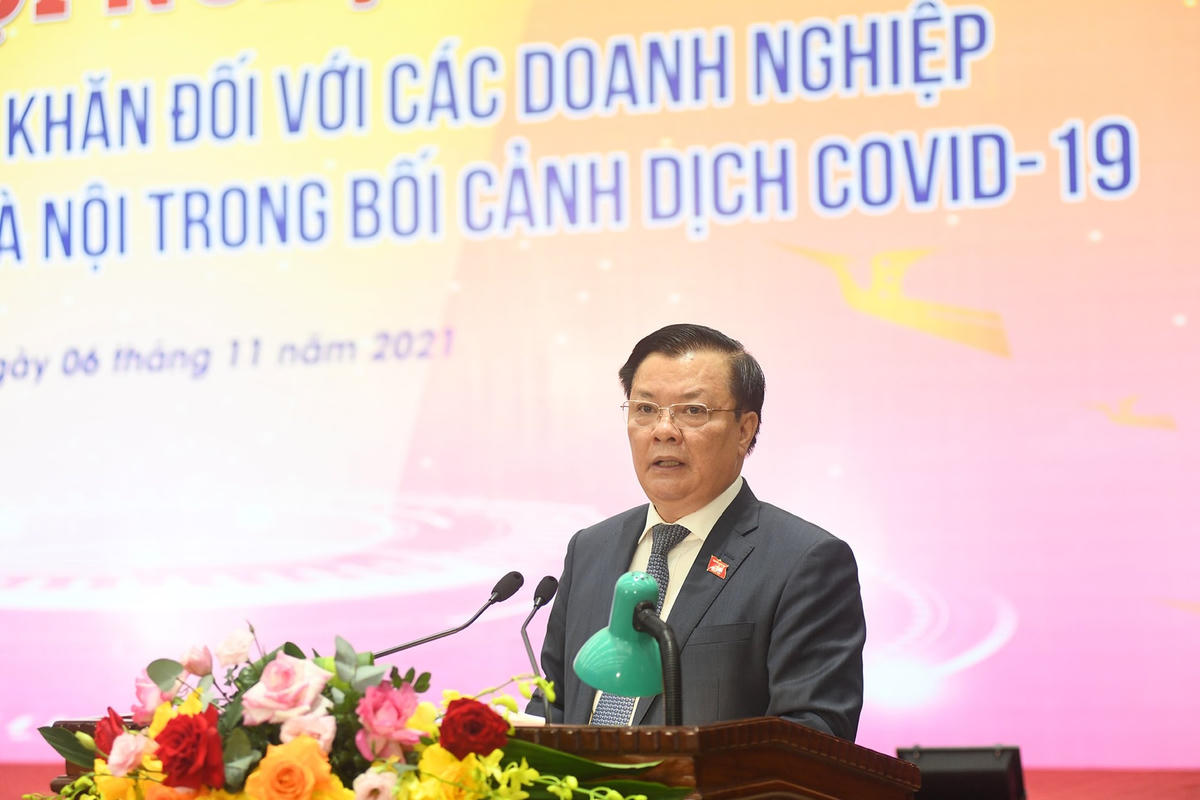 Bí thư thành ủy Hà Nội Đinh Tiến Dũng phát biểu tai hội nghị