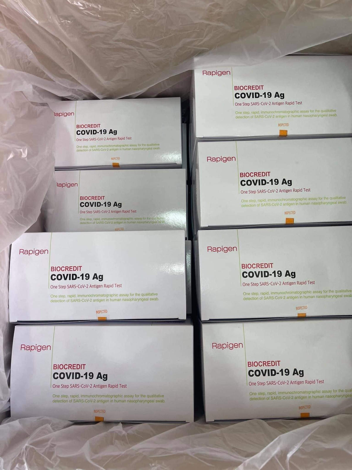 Các kit test nhanh Covid-19 trôi nổi trên thị trường thường được giới thiệu là hàng xách tay, giá rẻ nên không có hóa đơn, chứng từ.