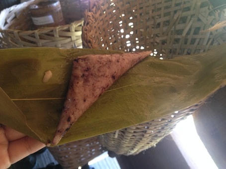 Bánh mới ra lò, dẻo thơm, nóng hổi.