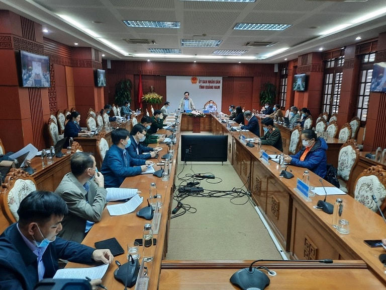 Quang cảnh buổi họp trực tuyến phòng chống dịch Covid-19 ở Quảng Nam.