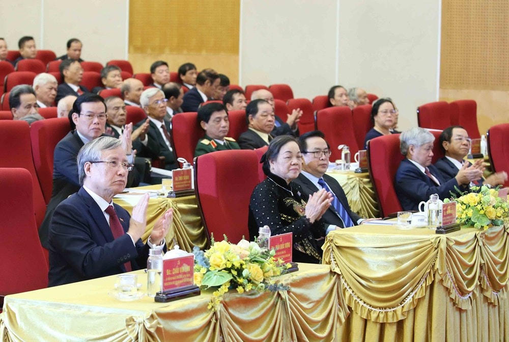 Thường trực Ban Bí thư Trần Quốc Vượng và các đại biểu dự khai mạc Đại hội. (Ảnh: Phương Hoa/TTXVN).
