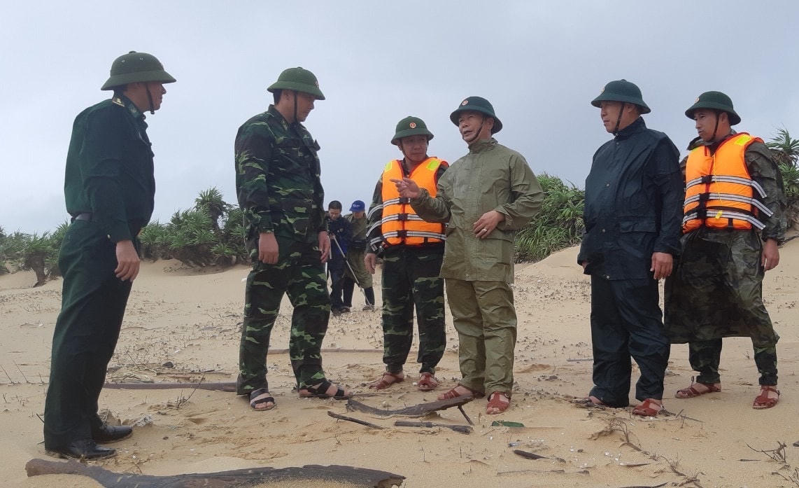Lên các phương án cứu hộ cứu nạn đảm bảo an toàn nhất.