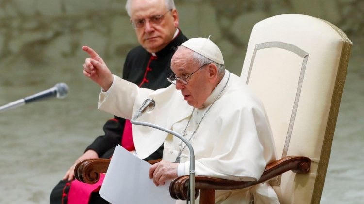 Giáo hoàng Francis phát biểu trước công chúng tại quảng trường St. Peter tại Vatican hôm 27/2. Ảnh: Vatican News.