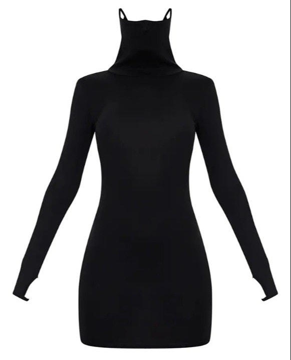 Thời trang thời Covid-19: Chiếc váy cổ lọ tích hợp khẩu trang