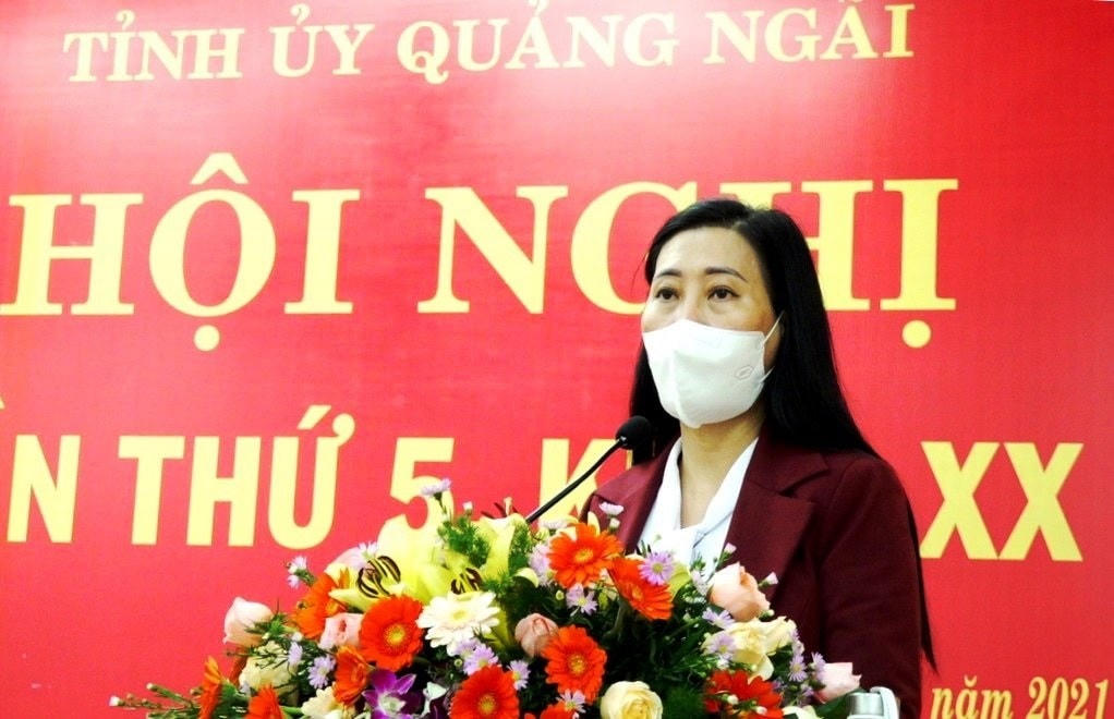 Bà Bùi Thị Quỳnh Vân, Bí thư Tỉnh ủy Quảng Ngãi phát biểu khai mạc hội nghị.