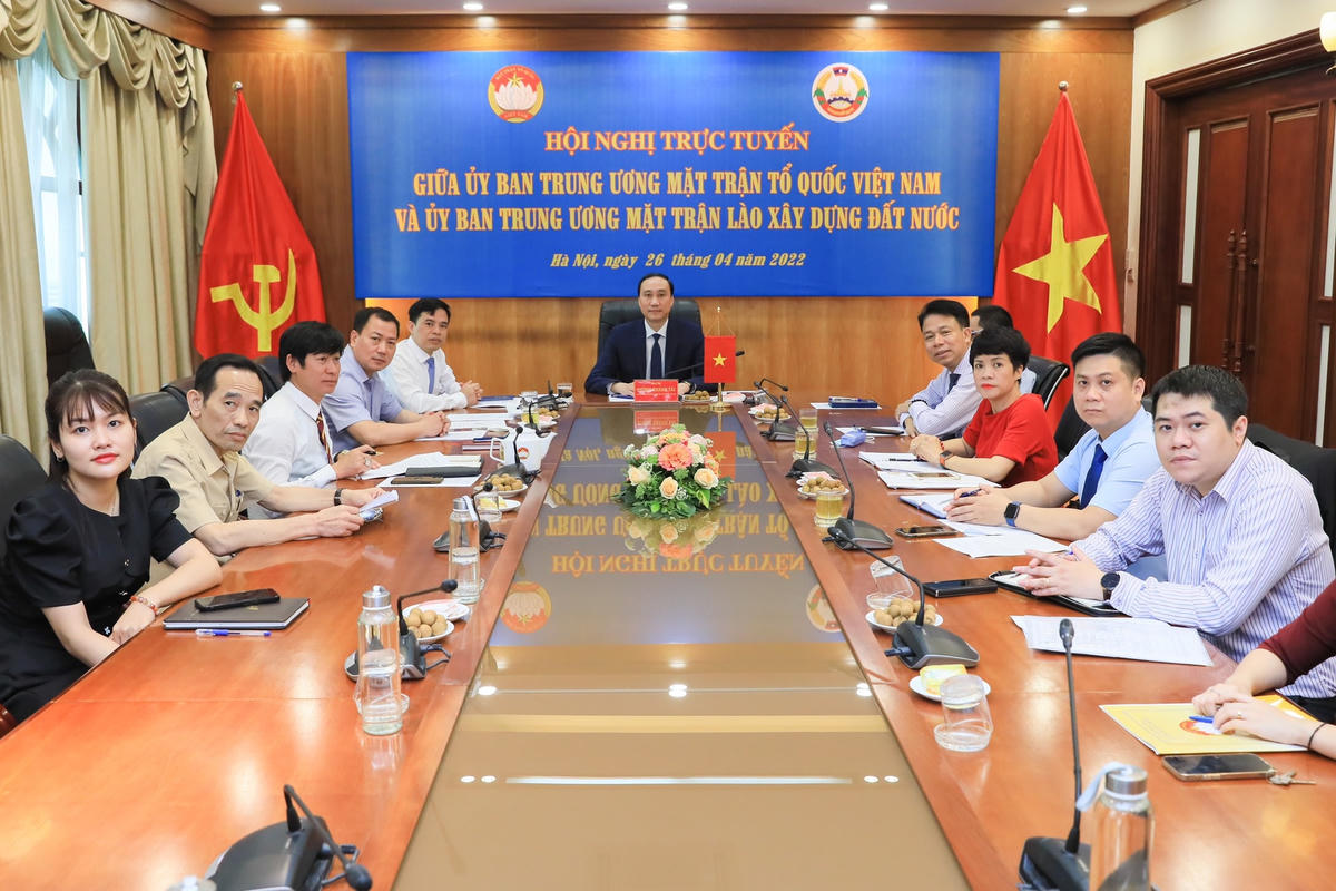 Phó Chủ tịch UBTƯ MTTQ Việt Nam Phùng Khánh Tài chủ trì Hội nghị tại Hà Nội.