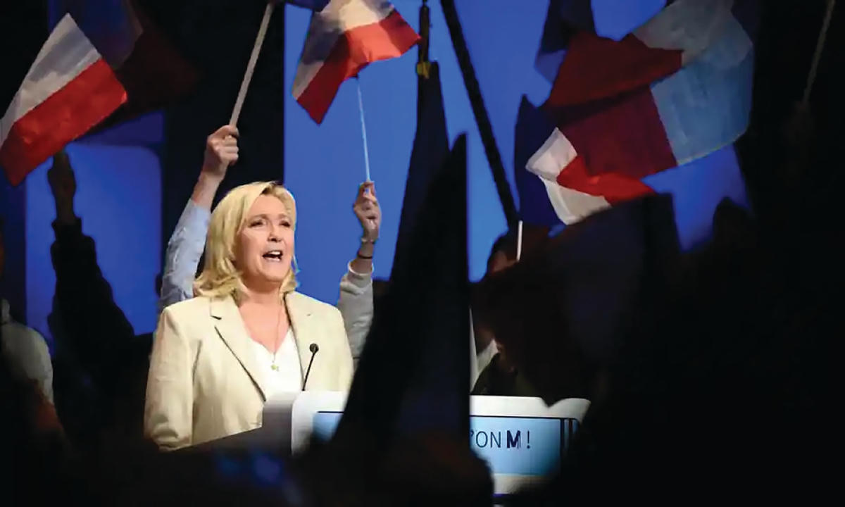 Bà Le Pen trong một cuộc mít tinh tại thành phố Nantes. Nguồn: AFP/Getty.  