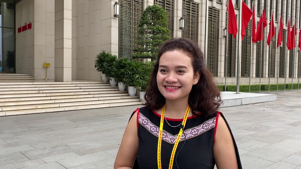 Đại biểu Y Byen về dự Đại hội đại biểu các dân tộc thiểu số lần thứ II năm 2020.