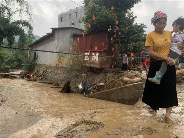 Tìm thấy 2 thi thể bị lũ cuốn ở Lào Cai