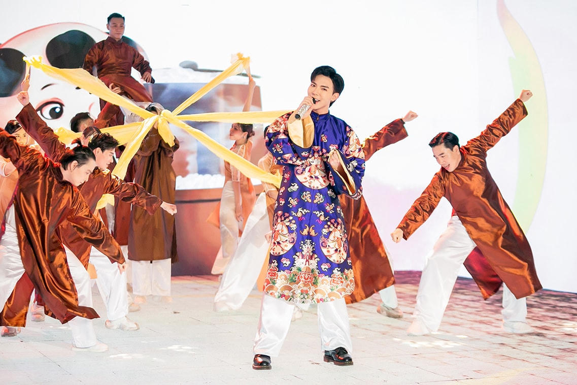 Danh hiệu Quán quân The Heroes mùa đầu tiên gọi tên Erik