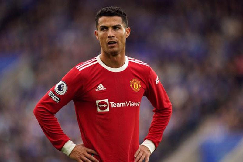 C.Ronaldo kêu gọi toàn đội Man Utd đứng dậy chiến đấu sau trận thua trước Leicester City.
