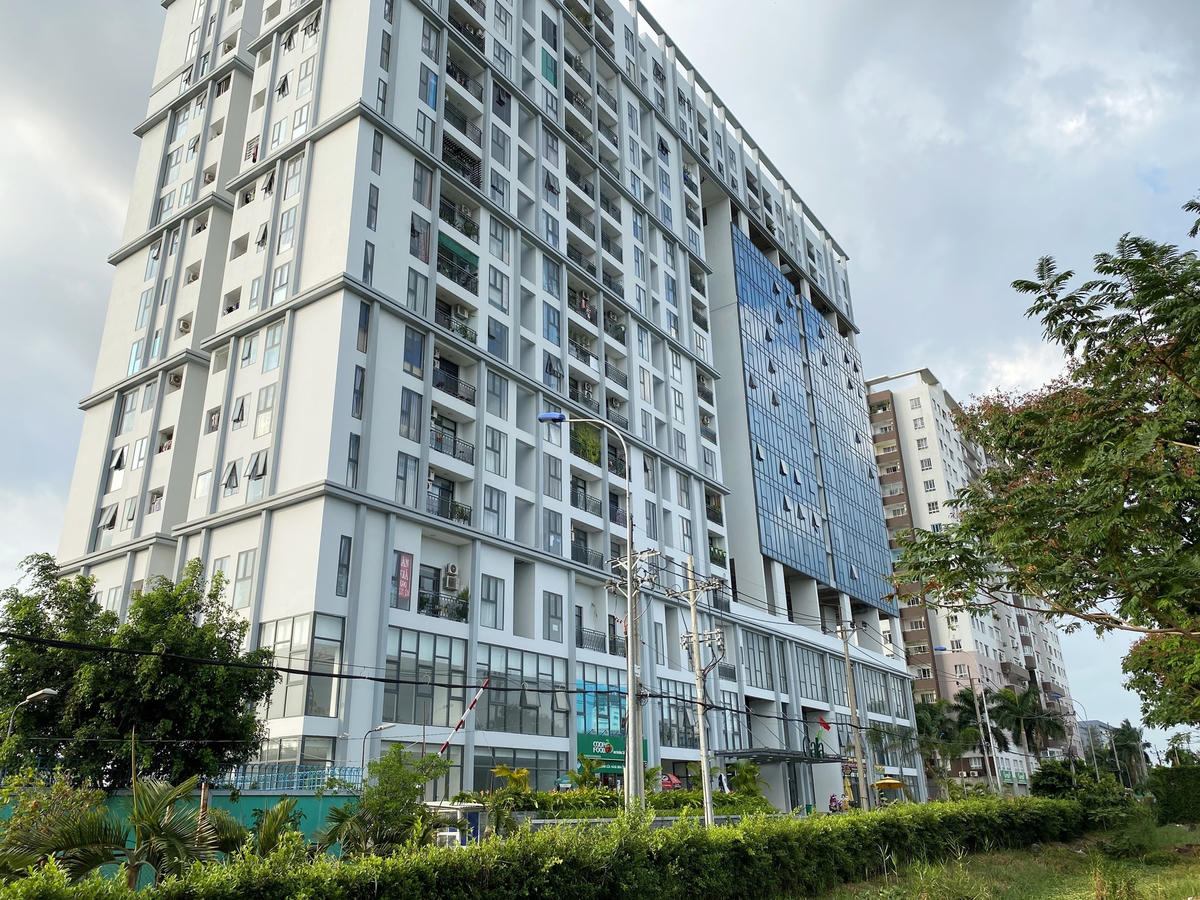 Giá căn hộ tại TP HCM cũng vẫn ở mức cao (Ảnh: Đại Việt).