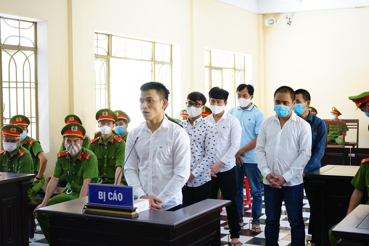 Bị cáo Nguyễn Xuân Công trước vành móng ngựa.