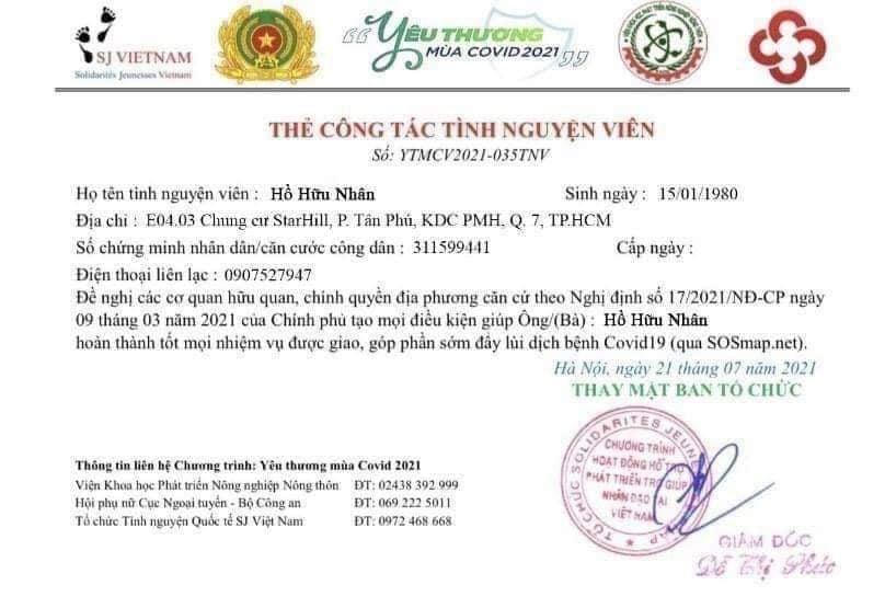Thẻ công tác Tình nguyện viên của ông Nhân.
