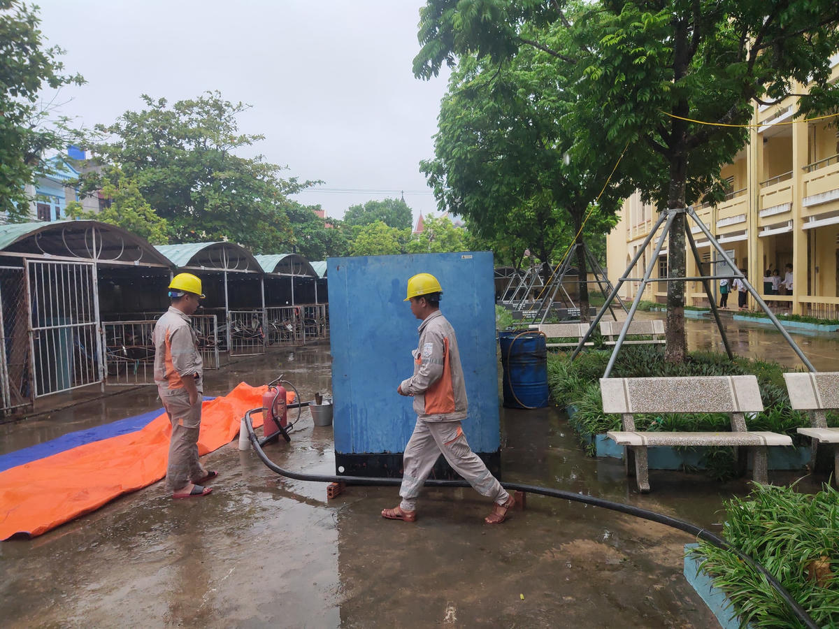 Hệ thống điện được kiểm tra kỹ lưỡng để tránh sự cố trong ngày mai