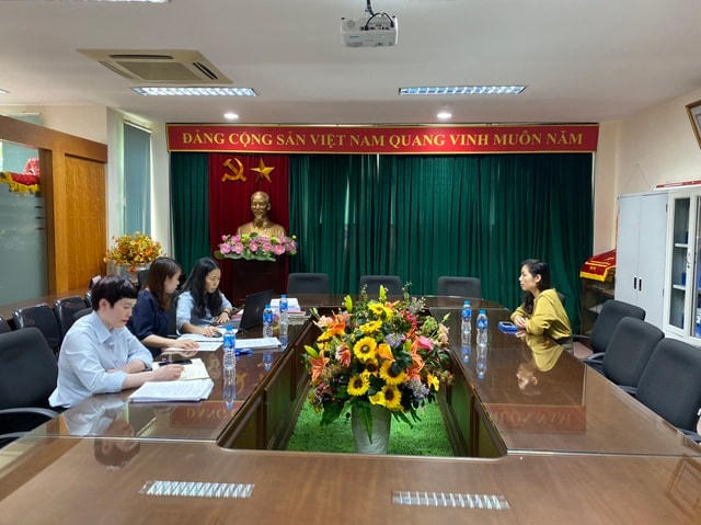 Ngày 16/4/2021, Phòng Thanh tra Văn hóa - Gia đình làm việc với đại diện theo pháp luật của Công ty TNHH Le Bien Pictures và lập biên bản vi phạm hành chính đối với đơn vị này vì đã thực hiện hành vi vi phạm "Phát hành phim khi chưa được phép phổ biến"... (Ảnh: Trang thông tin Thanh tra Bộ VHTT&DL).