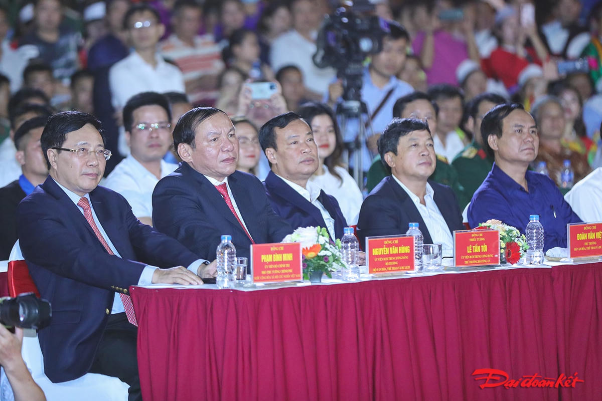 Ấn tượng chương trình nghệ thuật 'Văn hóa các dân tộc - Hội tụ và phát triển'