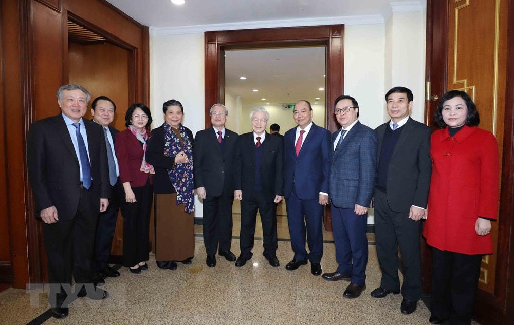 Tổng Bí thư, Chủ tịch nước Nguyễn Phú Trọng với các đại biểu dự bế mạc Hội nghị. (Ảnh: Phương Hoa/TTXVN).