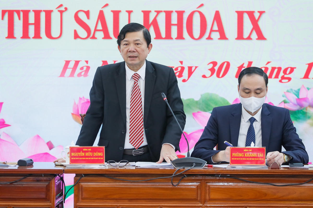 Phó Chủ tịch Nguyễn Hữu Dũng phát biểu tại Hội nghị.